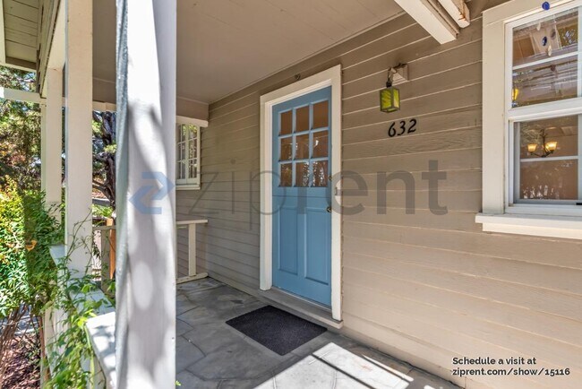 Foto del edificio - 632 Acacia Ln