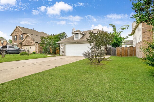 Foto del edificio - 18436 Sunrise Pines Dr