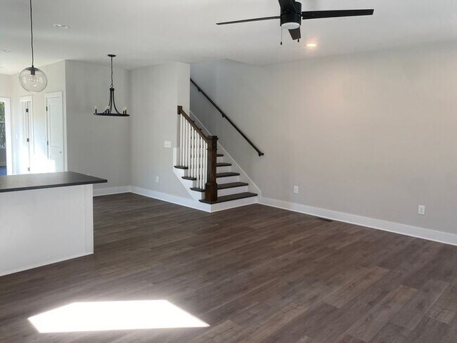 Foto del edificio - Beautiful New Construction in Madison - 3 Bed 2 Bath - Utilities & Lawncare Included