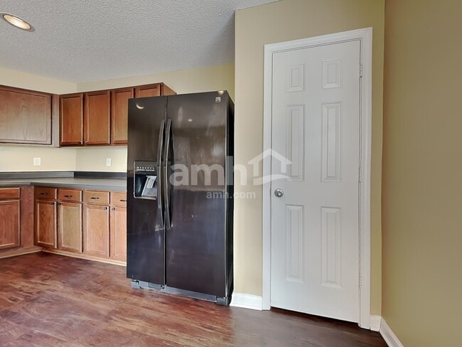 Foto del edificio - 6554 Guard Hill Dr