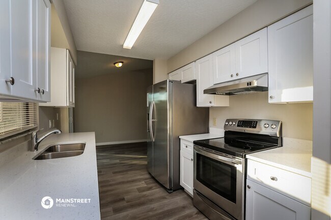 Building Photo - 7273 Carlowe Ave
