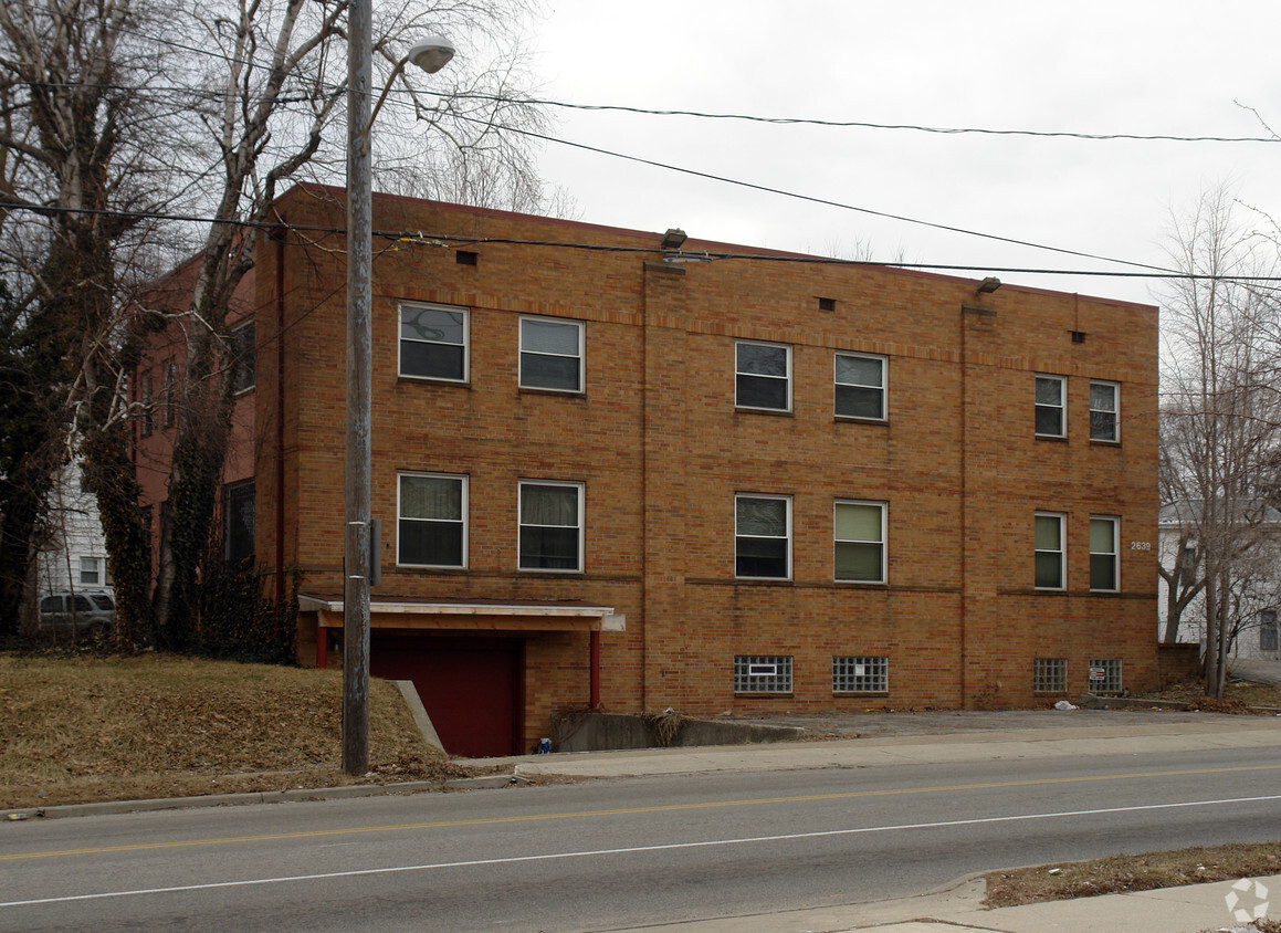 Building Photo - 2639 Upton Ave