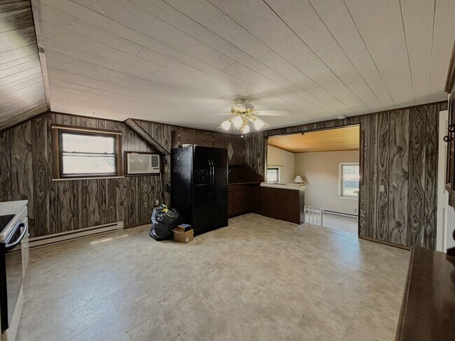 Foto del edificio - MOVE IN SPECIAL! 3-Bedroom Home in Parklan...
