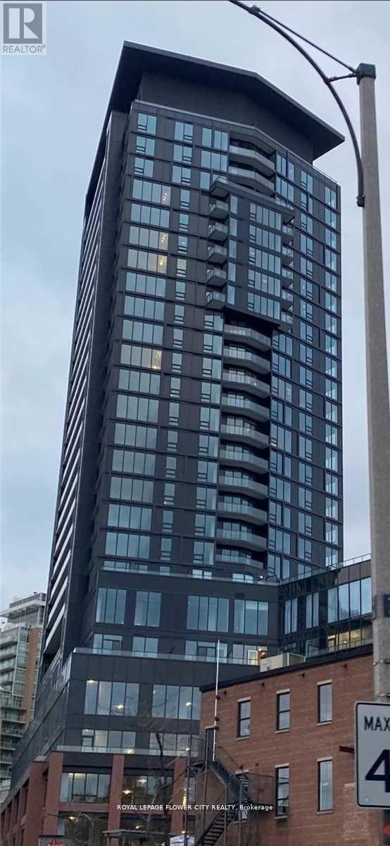 Photo du bâtiment - 135-135 E Liberty St