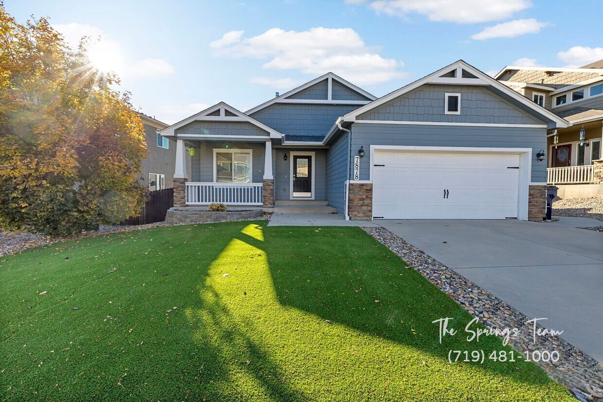 BEAUTIFUL 4BD HOME in MESA RIDGE with MOUN... - BEAUTIFUL 4BD HOME in MESA RIDGE with MOUN...