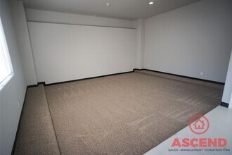 Building Photo - 2925 Park Way