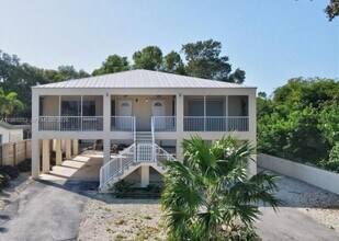 Building Photo - 197 Adobe Casa Ct Dr