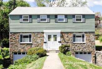 Building Photo - 1733-1735-1735 Helen Dr