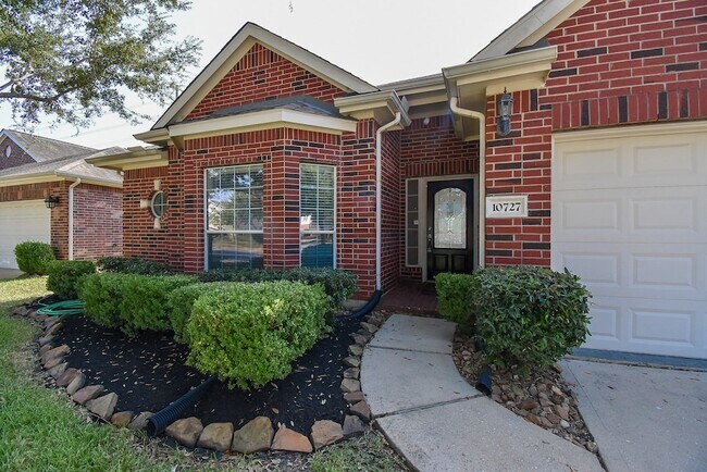 Foto del edificio - 10727 Gilford Crest Dr