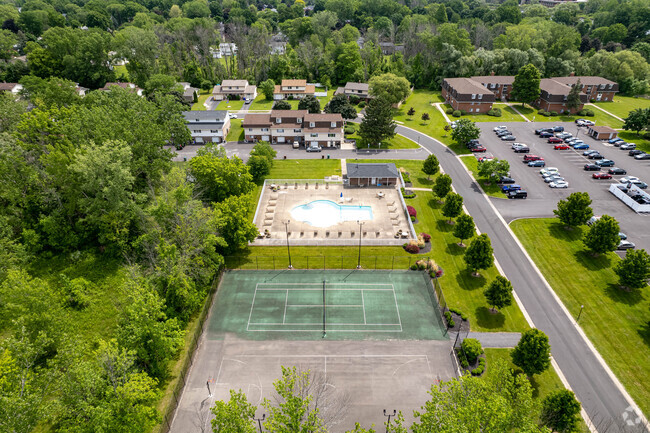 Foto del edificio - Willowbrooke Apartments & Townhomes