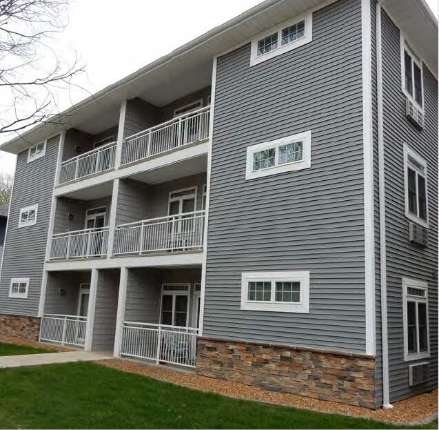 1003 W Main St, Urbana, IL 61801 Apartments in Urbana, IL