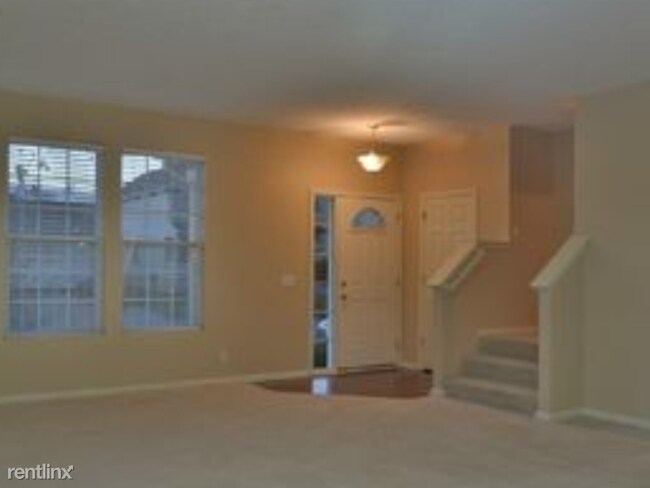Building Photo - 4 br, 3.5 bath House - 3819 S 189th Ave