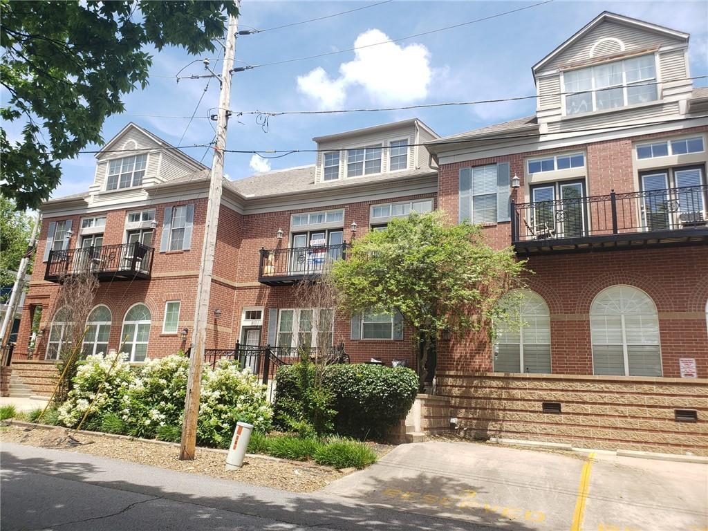 340 Campbell Ave Unit 5, Fayetteville, AR 72701 Condo for Rent in