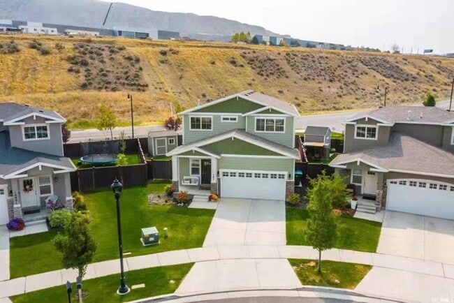 Building Photo - 583 Koins Way
