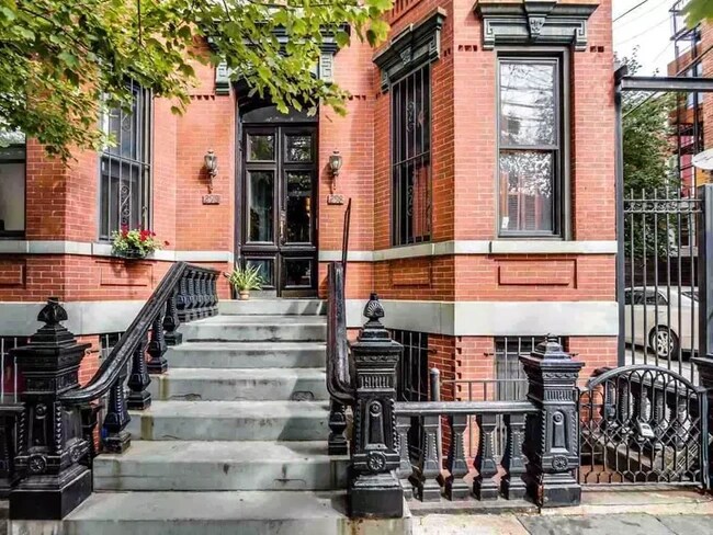 Building Photo - 298 2nd St