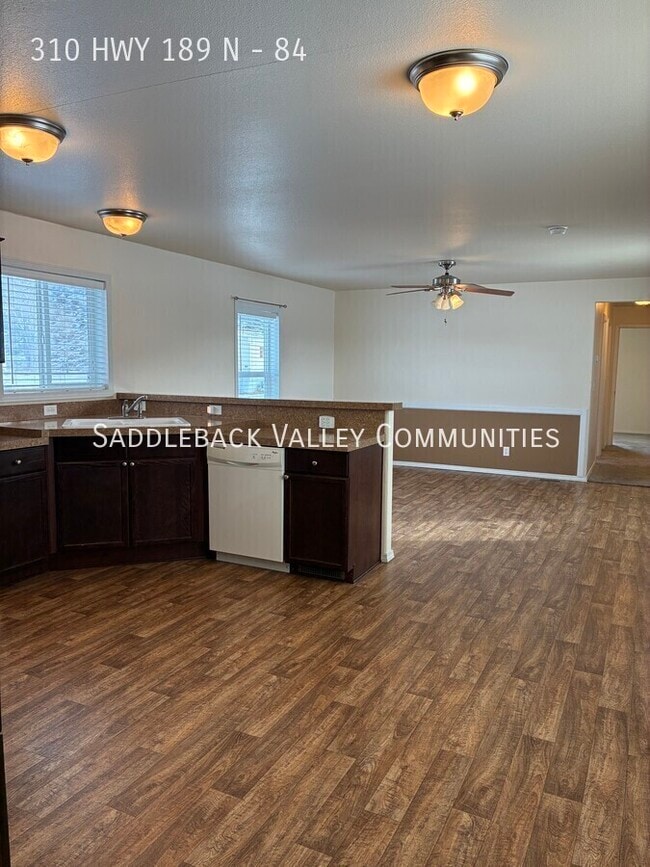 Building Photo - 310 HWY 189