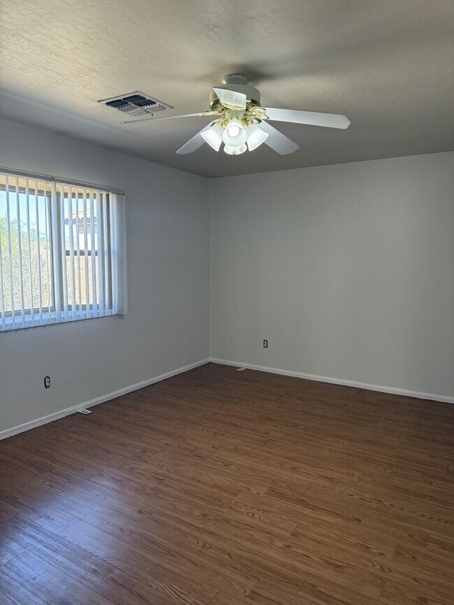 Building Photo - 2 bedroom in Rancho El Dorado Maricopa