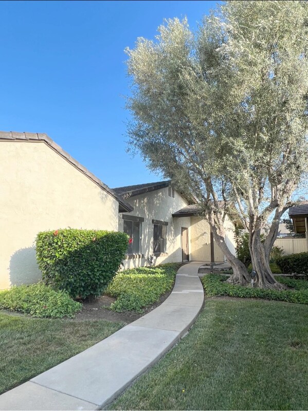 Primary Photo - 1673 Aspen Village Way