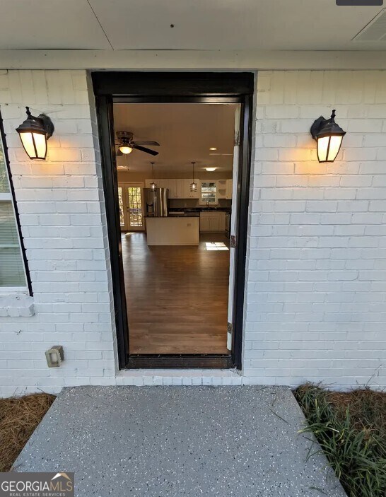 Foto del edificio - 537 Eastside Dr