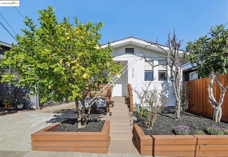 Foto principal - 3360 Arizona St