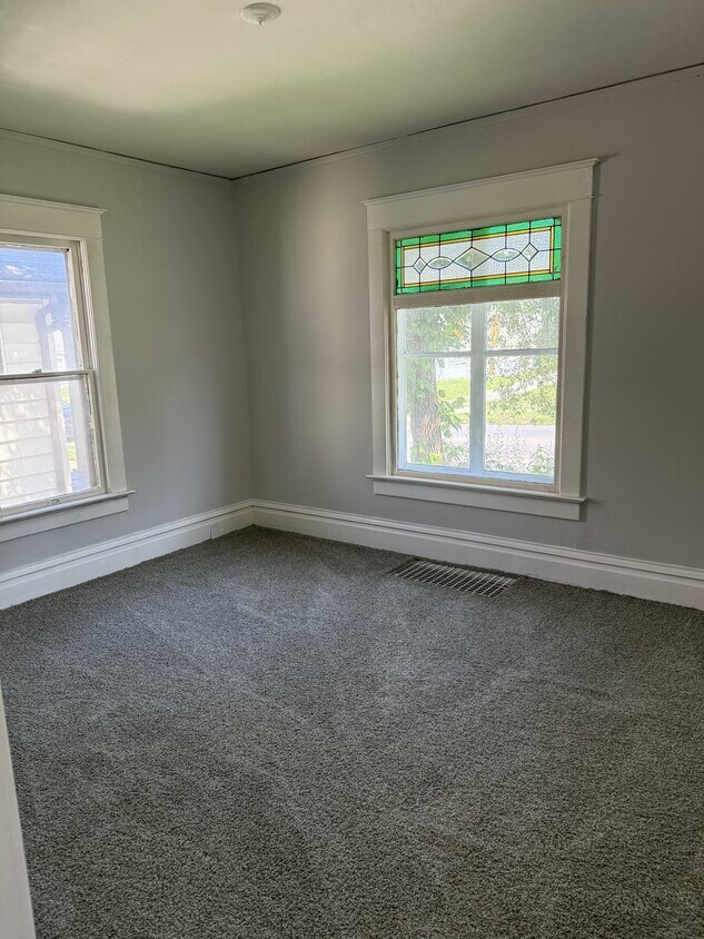 Foto principal - 818 W Nowland Ave