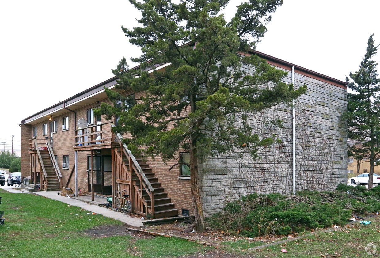 Foto del edificio - 583 Park Plz