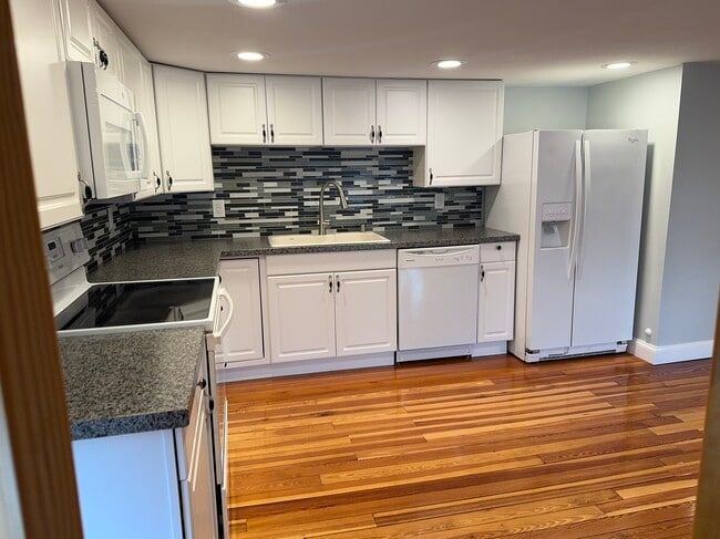 Building Photo - 925 Francis Scott Key Hwy