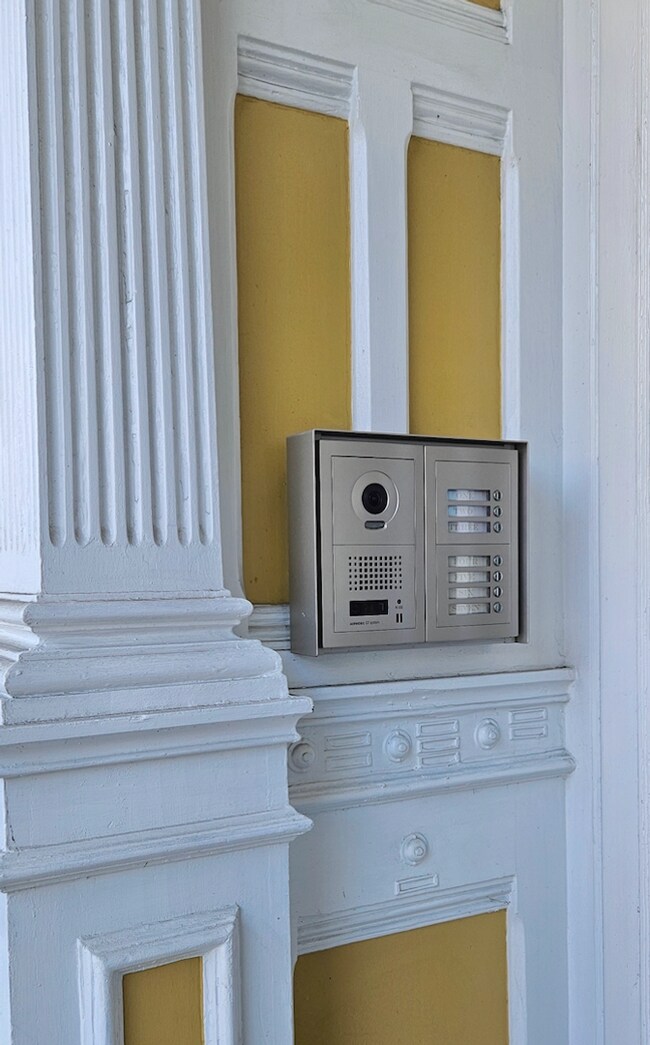 Foto del edificio - 237 Broderick St