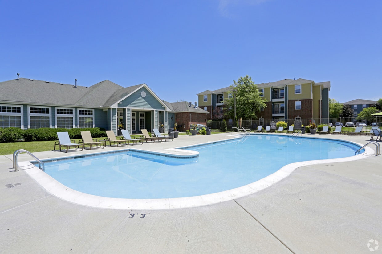 Sterling on First Apartments in Savoy, IL