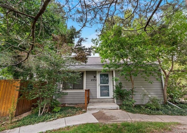 Building Photo - 2934 S Revere St