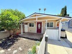 Foto principal - Charming Long Beach Home with Bonus Spaces!