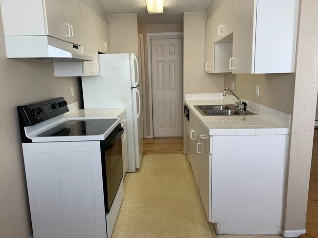 Foto del edificio - 1148 N Washington St
