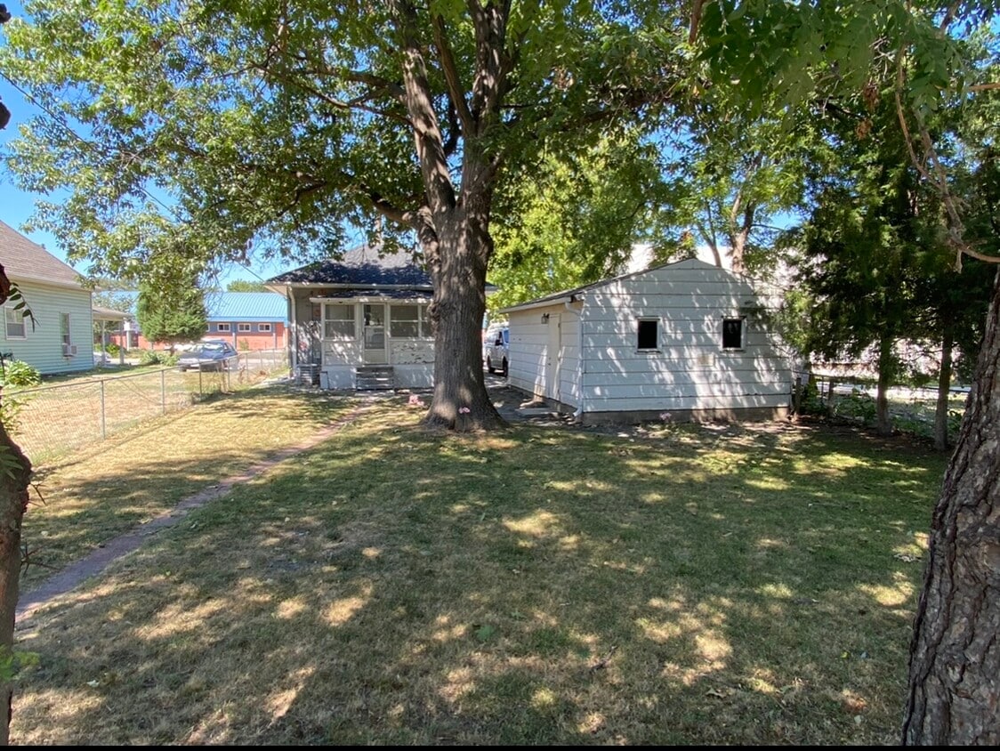 1630 N 27th St, Lincoln, NE 68503 House Rental in Lincoln, NE
