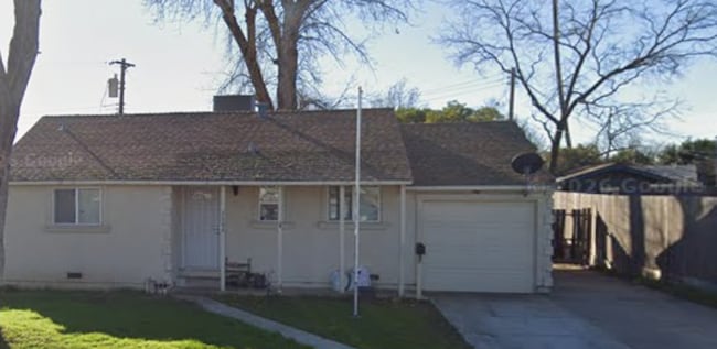 Building Photo - House:  3 Bedroom / 1 Bathroom - North Highlands