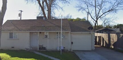 Building Photo - House:  3 Bedroom / 1 Bathroom - North Highlands