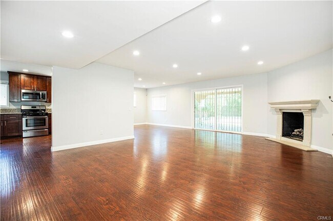 Foto del edificio - 12922 Strathern St