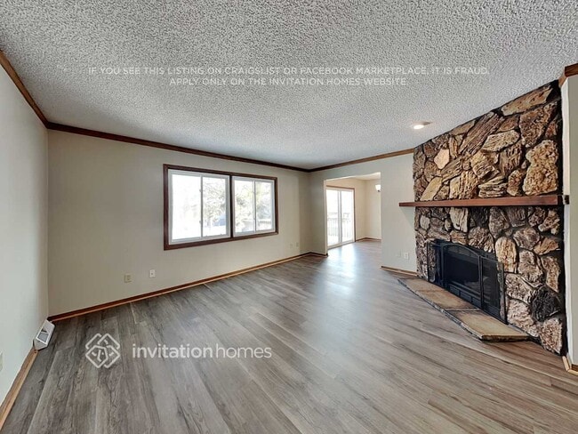 Building Photo - 11932 Pennsylvania Ave N