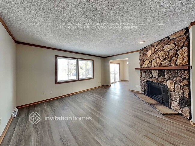 Foto del edificio - 11932 Pennsylvania Ave N