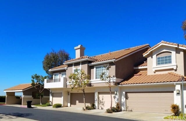Foto principal - 8039 E Desert Pine Dr