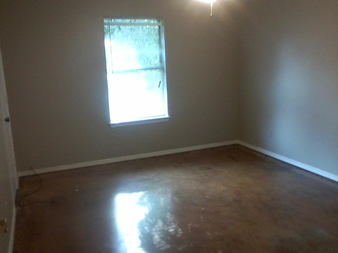 Building Photo - 1125 Old Noonday Rd