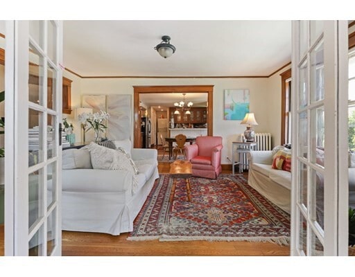 Primary Photo - 32 Rossmere St