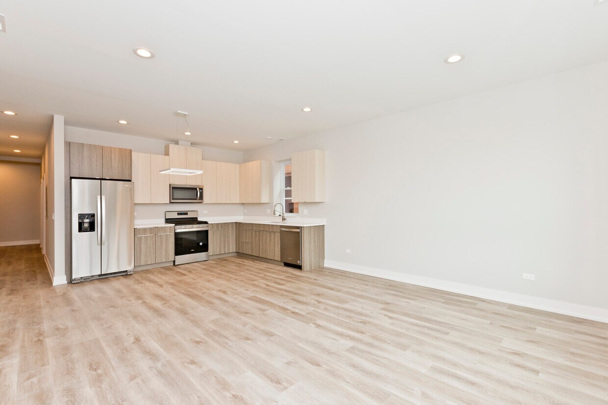 Foto principal - 2725 N Ashland Ave