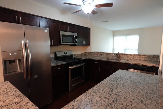 Primary Photo - 1070 Woodhill Ct