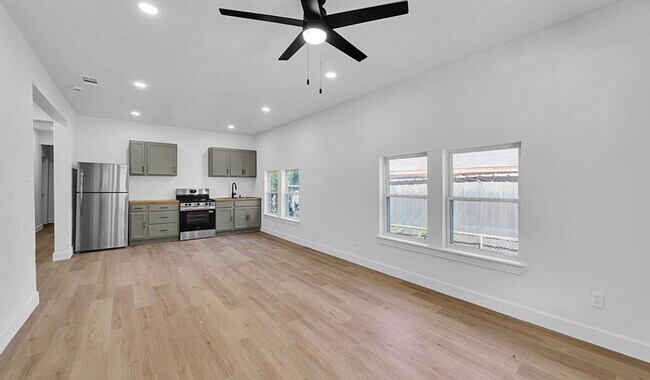 Building Photo - Newly remodeled 4BD 2BA home in Waco