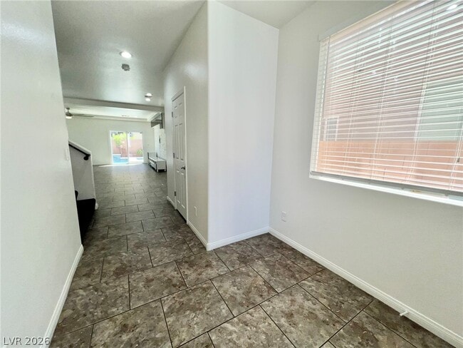 Building Photo - 8412 Golden Amber St