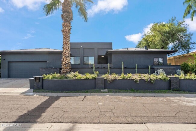 Foto del edificio - 9046 N 28th St