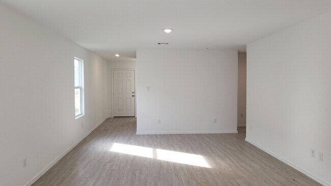 Building Photo - 9239 Navarro Vis