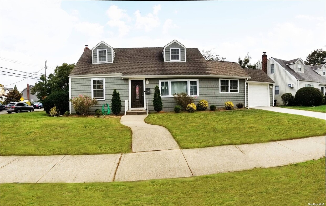 1884 Bly Rd, East Meadow, NY 11554 House Rental in East Meadow, NY