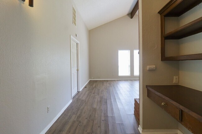 Foto del edificio - S Darlington Duplex