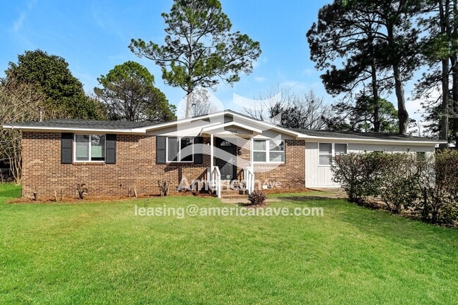 Building Photo - 500 Vienna Cir